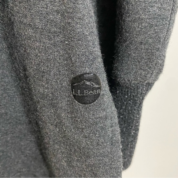 LL bean women gray crewneck long sleeves  plain top - Picture 2 of 11